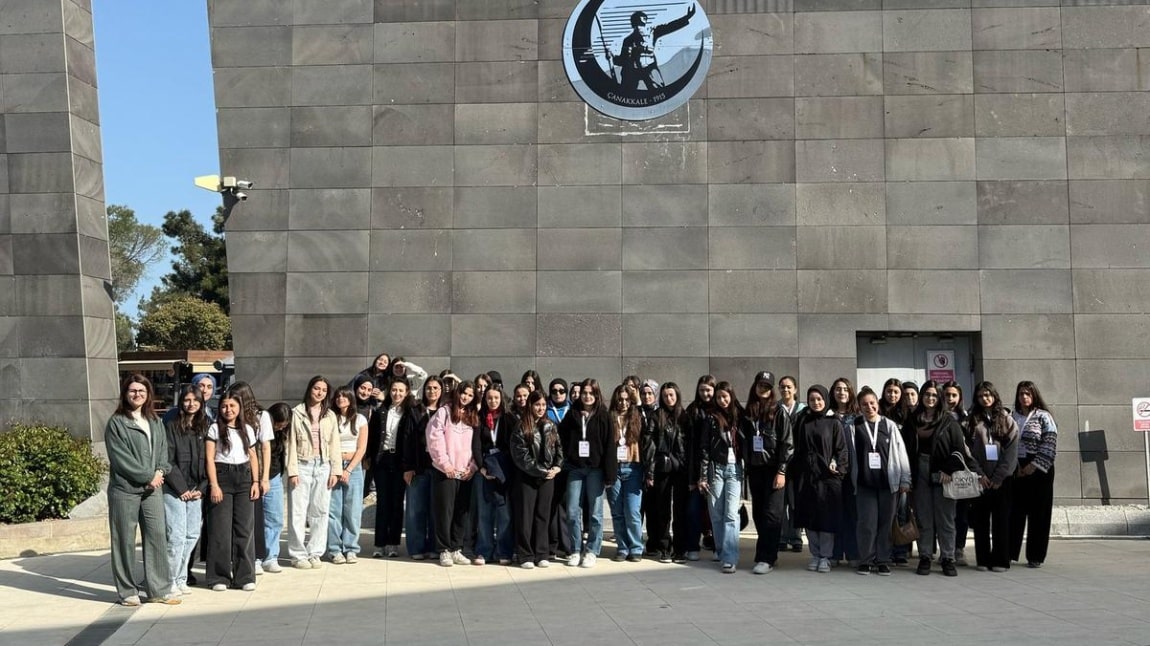 KIZLARIMIZ ECDADIN İZİNDE; ÇANAKKALE'DE
